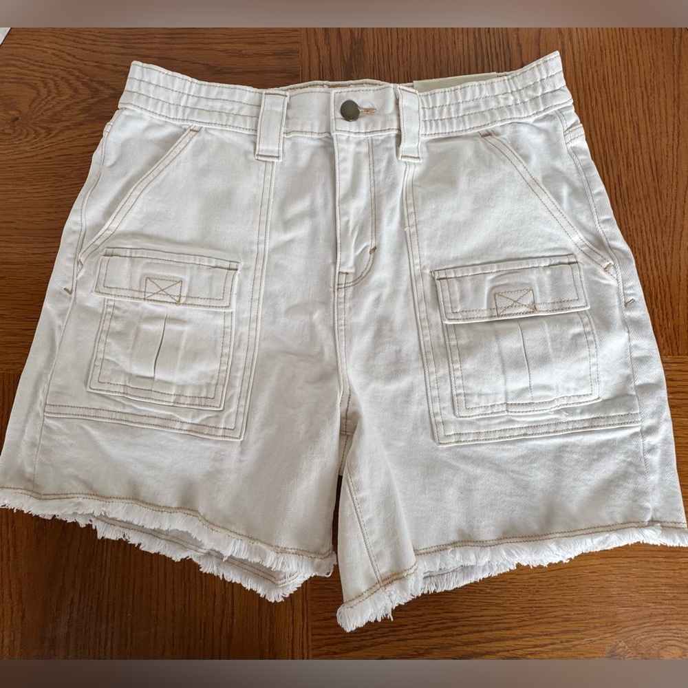 a.n.a Cream Women's Cargo Shorts